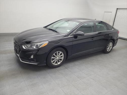 2018 Hyundai SONATA SE