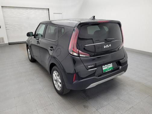 Fusion Black 2025 Kia Soul LX