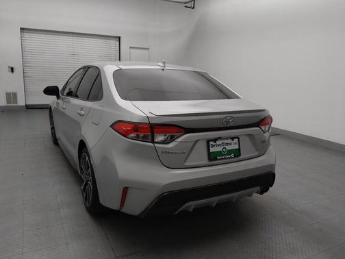 Classic Silver Metallic 2021 Toyota Corolla SE