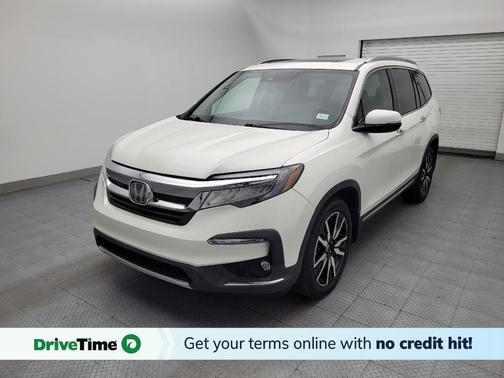 White Diamond Pearl 2019 Honda Pilot Touring 8-Passenger