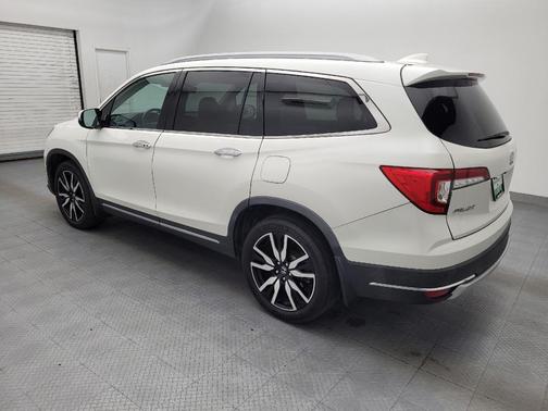 White Diamond Pearl 2019 Honda Pilot Touring 8-Passenger