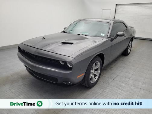 Granite Pearlcoat 2019 Dodge Challenger SXT