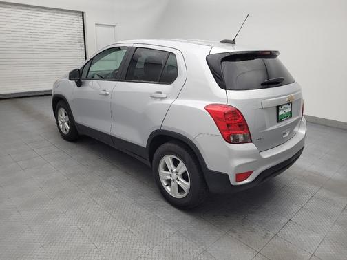 Silver Ice Metallic 2020 Chevrolet Trax LS