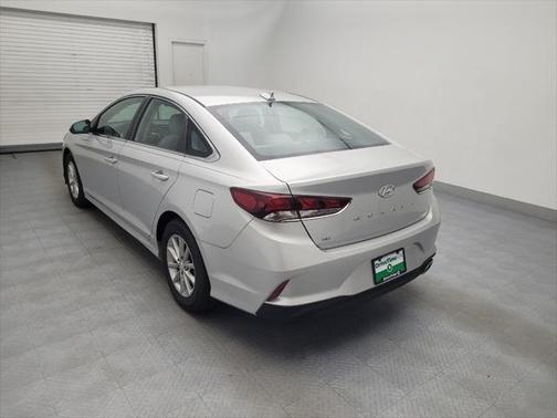 2018 Hyundai SONATA SE