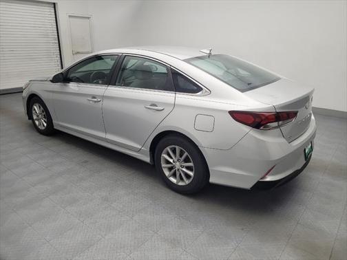 2018 Hyundai SONATA SE