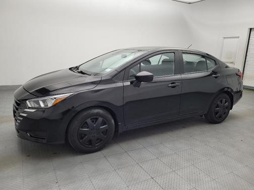 Super Black 2024 Nissan Versa 1.6 S