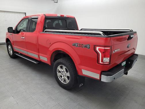 Red 2015 Ford F-150 XLT