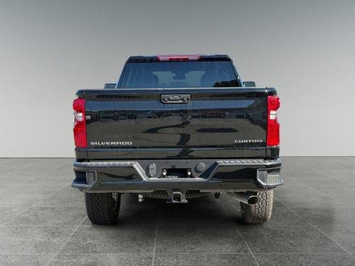 2026 Chevrolet Silverado 2500 Custom