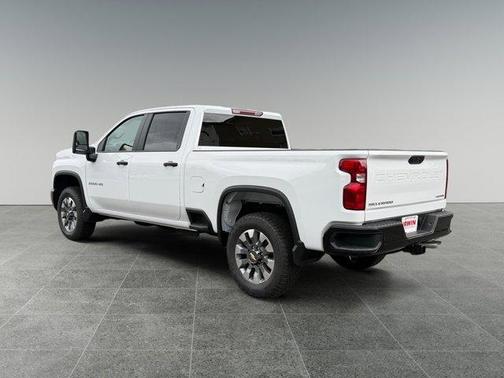 2026 Chevrolet Silverado 2500 Custom