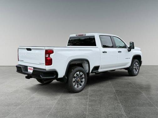 2026 Chevrolet Silverado 2500 Custom