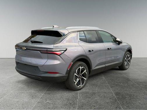 2026 Chevrolet Equinox EV LT 2