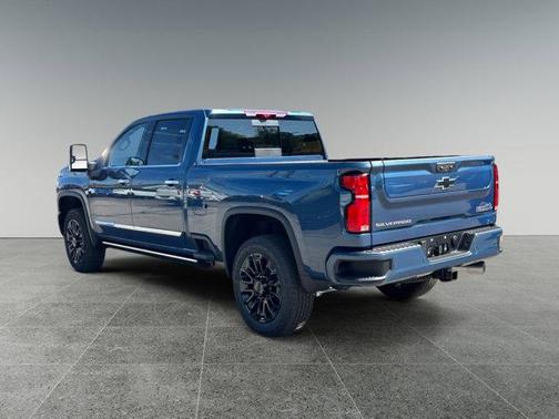 2025 Chevrolet Silverado 2500 High Country