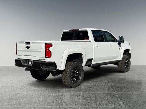 2025 Chevrolet Silverado 2500 LT