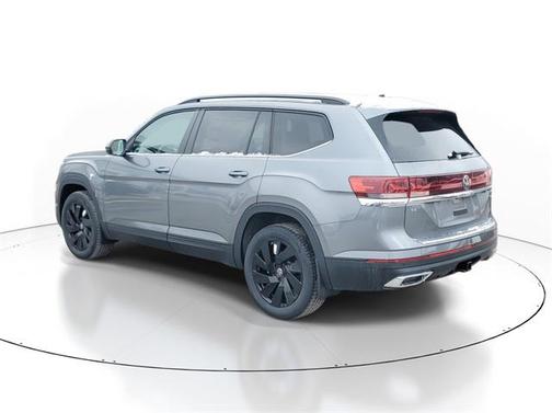 2025 Volkswagen Atlas 2.0T SE w/Technology 4MOTION