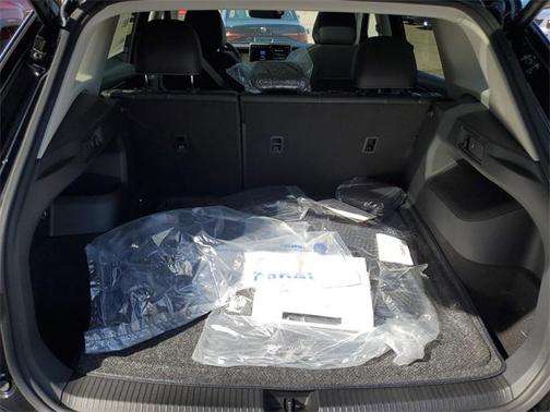 2025 Volkswagen Tiguan 2.0T SE 4MOTION