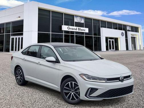 Opal White Pearl 2026 Volkswagen Jetta 1.4T SE