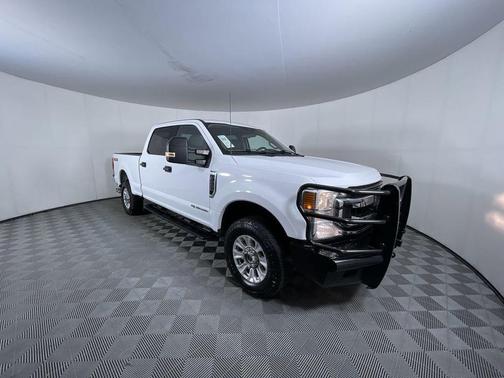 OXFORD WHITE 2022 Ford F-250 XLT