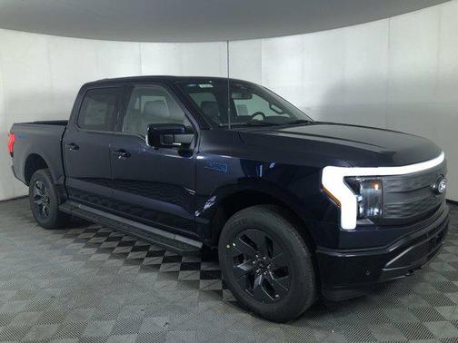 2025 Ford F-150 Lightning LARIAT