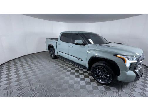 2024 Toyota Tundra Hybrid Platinum