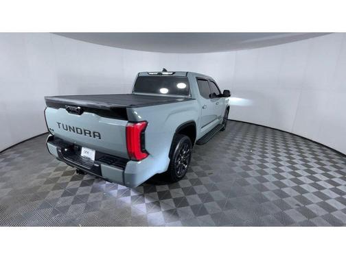2024 Toyota Tundra Hybrid Platinum