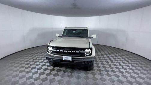 DESERT SAND 2026 Ford Bronco Outer Banks