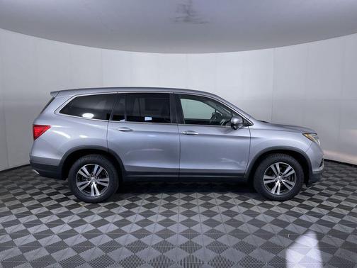 2017 Honda Pilot EX