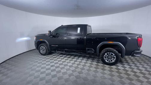Black 2022 GMC Sierra 2500 AT4