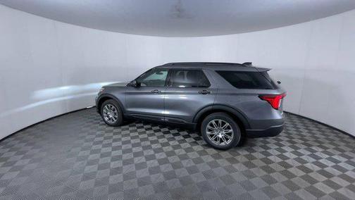 Carbonized Gray Metallic 2026 Ford Explorer Active