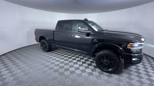 2020 RAM 3500 Laramie Crew Cab 4x4 6'4' Box