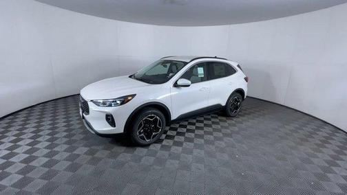 2026 Ford Escape Platinum