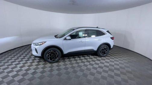 2026 Ford Escape Platinum