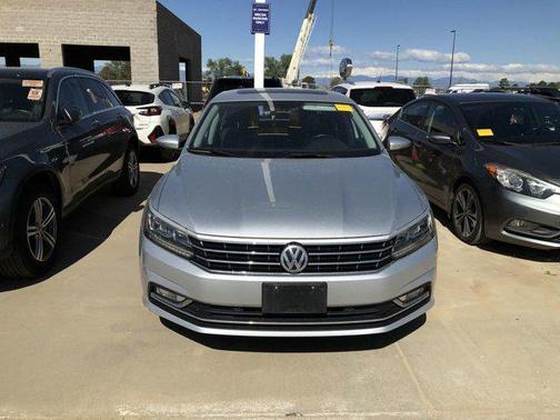 2017 Volkswagen Passat 1.8T SE w/Technology