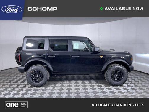 Shadow Black 2026 Ford Bronco Badlands