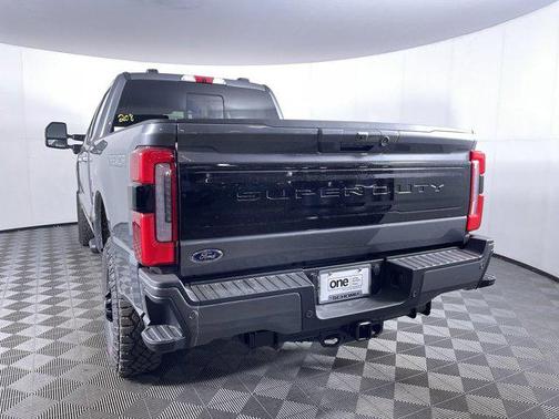 2025 Ford F-350 Platinum
