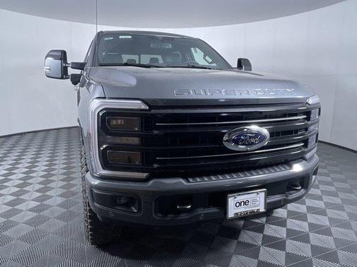 2025 Ford F-350 Platinum