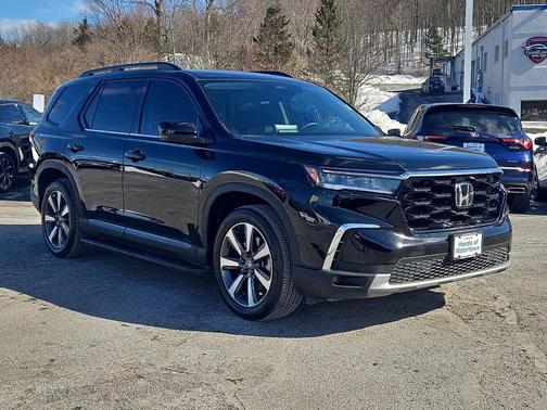 2025 Honda Pilot Touring 8-Passenger