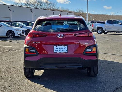 2021 Hyundai KONA SE