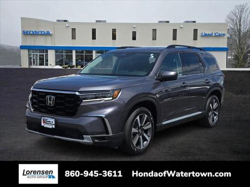 2023 Honda Pilot Touring 8-Passenger