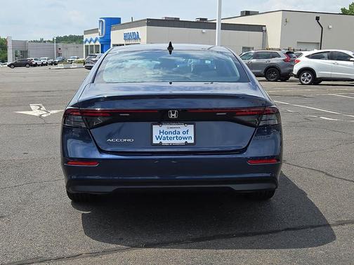 CNYON_RIVER_BLU 2026 Honda Accord SE