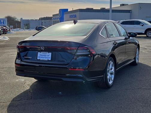 2023 Honda Accord LX 1.5T