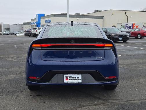 2024 Toyota Prius XLE