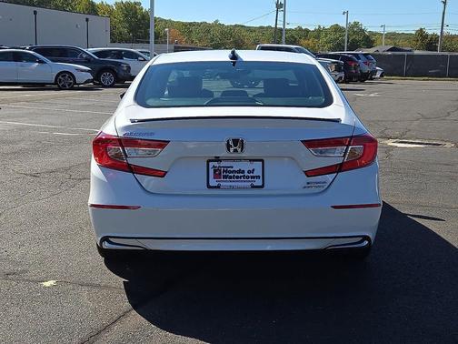 2022 Honda Accord Hybrid Base