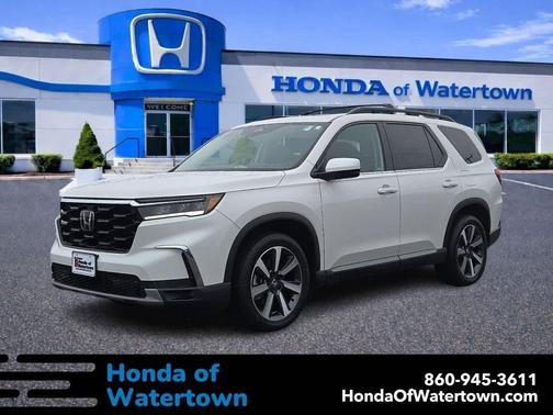 2023 Honda Pilot Touring 8-Passenger