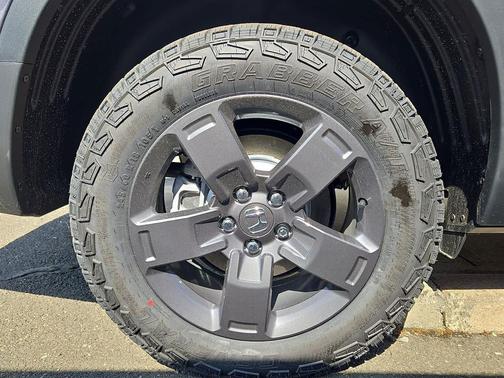 Modern Steel Metallic 2026 Honda Ridgeline TrailSport