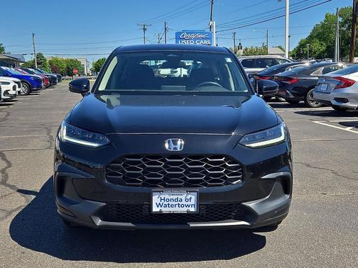 Crystal Black Pearl 2023 Honda HR-V LX
