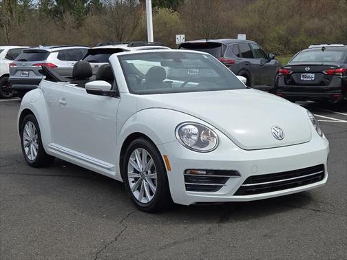2019 Volkswagen Beetle 2.0T SE