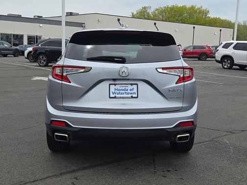 Lunar Silver Metallic 2023 Acura RDX Technology Package