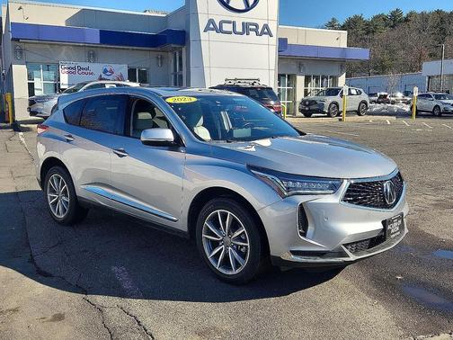 Lunar Silver Metallic 2023 Acura RDX Technology Package