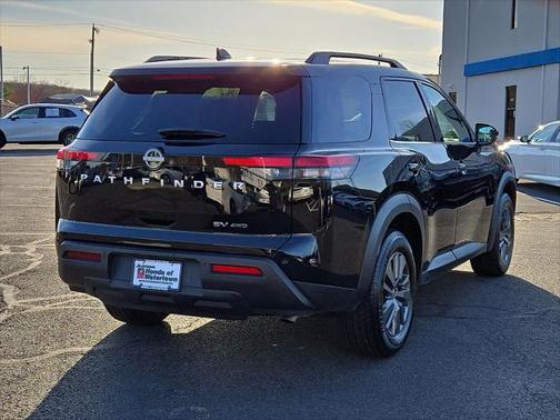 2024 Nissan Pathfinder SV 4WD