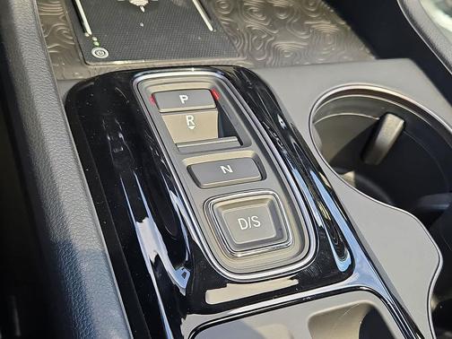 Platinum White Pearl 2026 Honda Pilot TrailSport